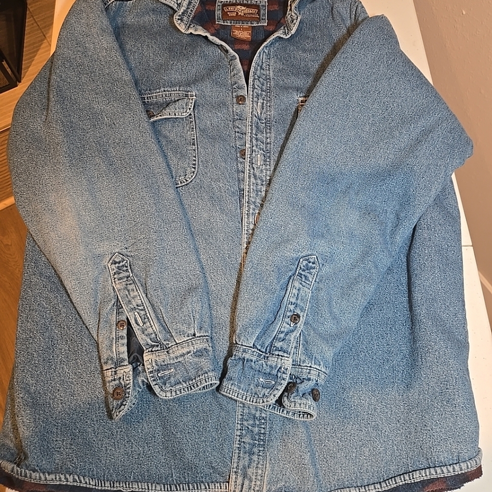 Levi’s Strauss Jacket Men’s Size L Button Up Trucker Fleece